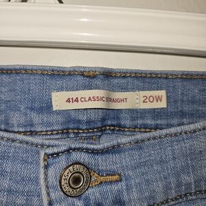 Levi's Women's Blue Classic Straight Jeans/Size 20W/Relaxed fit & stretchy